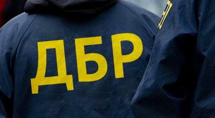 ДБР і СБУ проводять обшуки у співробітників штабу «Батьківщини» ДБР і СБУ проводять обшуки у співробітників штабу «Батьківщини»