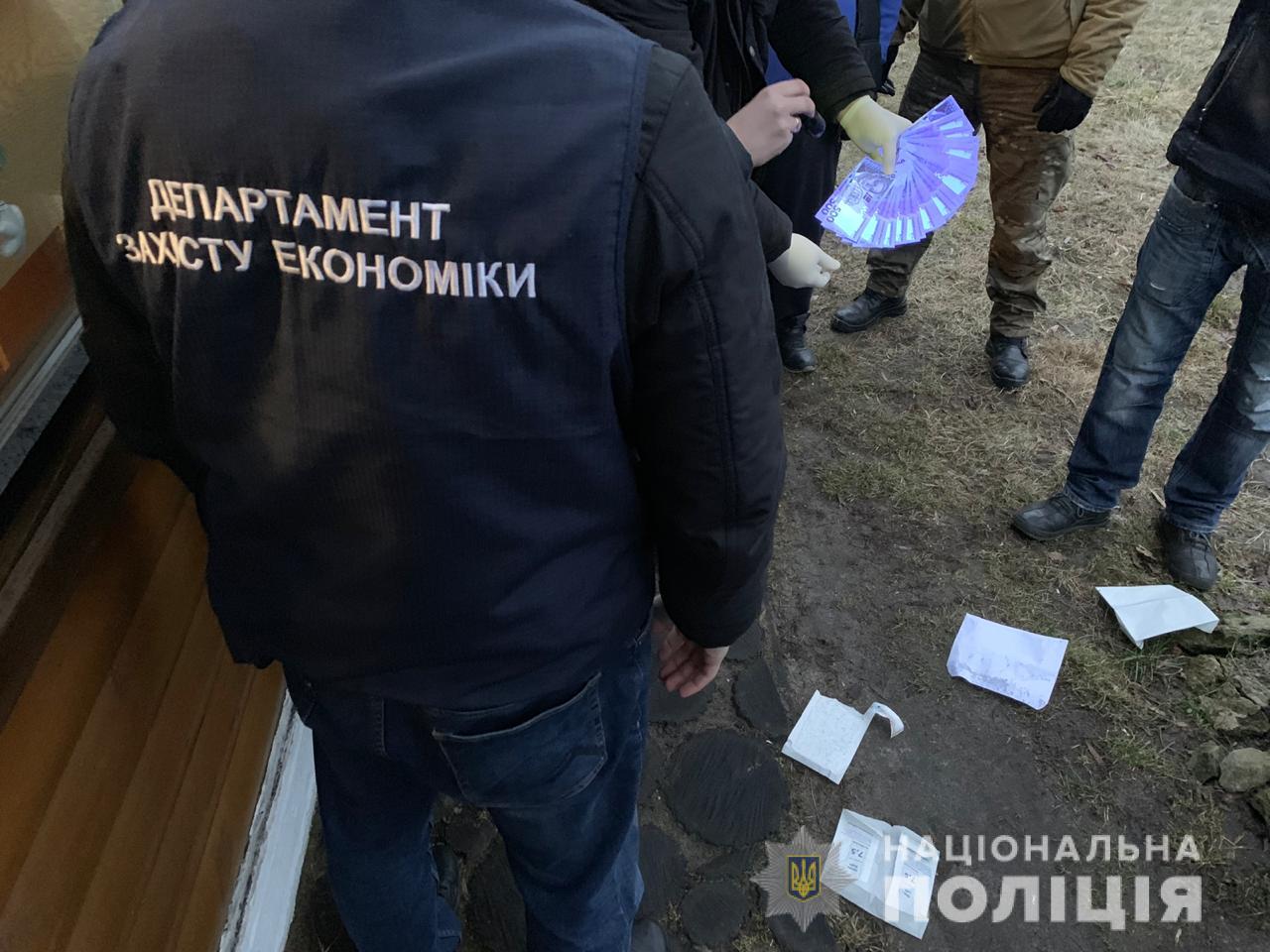 На Львівщині при отриманні хабара затримали депутата (фото) - 3