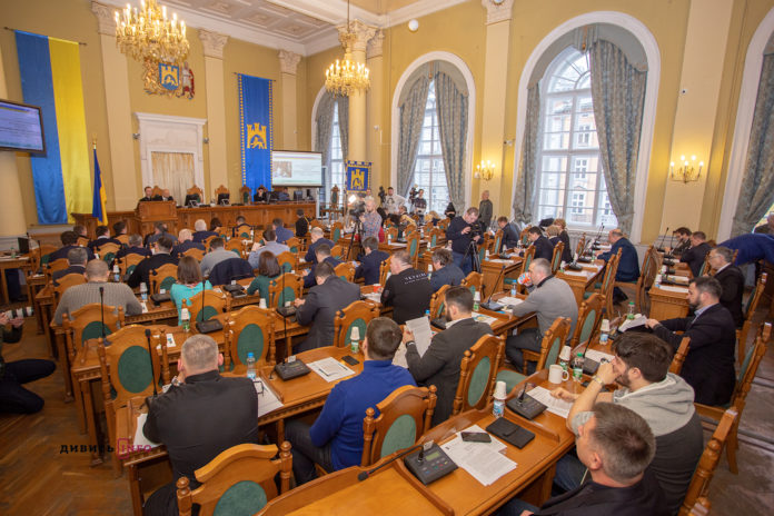 ЛМР віддала релігійній громаді приміщення котельні ЛМР віддала релігійній громаді приміщення котельні