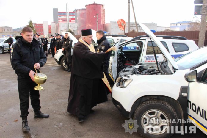 Поліція охорони Львівщини придбала 18 нових службових автомобілів (фото) Поліція охорони Львівщини придбала 18 нових службових автомобілів (фото)