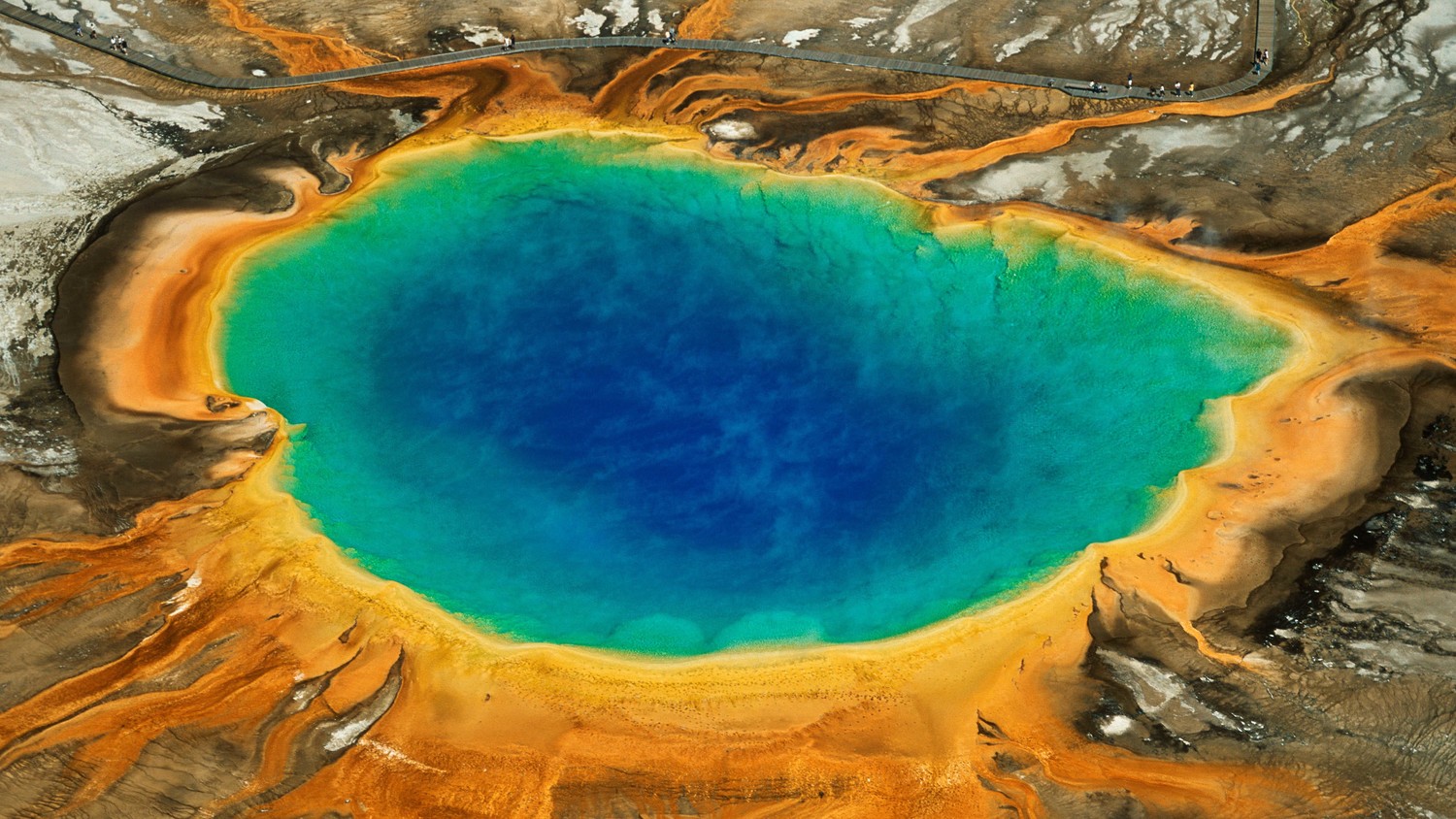 Найбільш незвичайні різнобарвні озера на Землі
