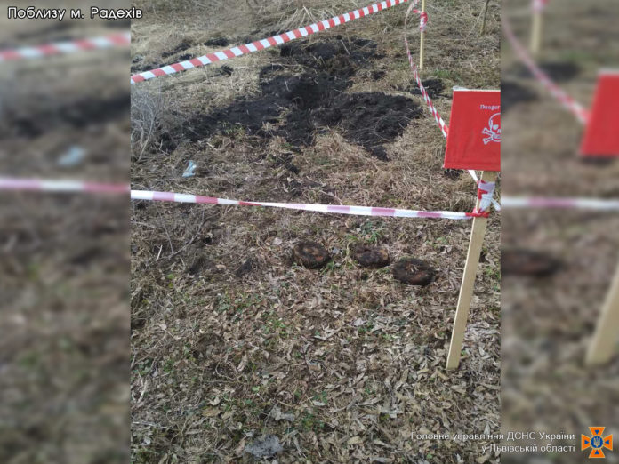 На Львівщині рятувальники знешкодили застарілі боєприпаси На Львівщині рятувальники знешкодили застарілі боєприпаси