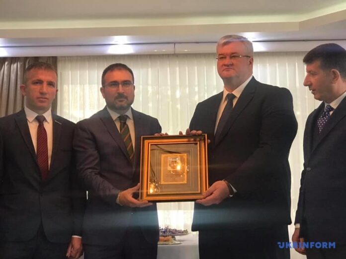 Посла України в Туреччині визнали найактивнішим іноземним дипломатом Посла України в Туреччині визнали найактивнішим іноземним дипломатом