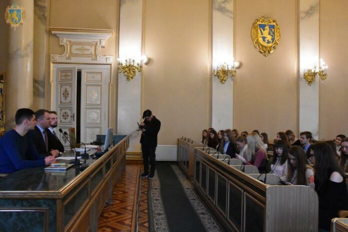На Львівщині провели Генеральну асамблею Європейського молодіжного парламенту На Львівщині провели Генеральну асамблею Європейського молодіжного парламенту