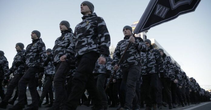 «Нацдружини» заявили, що можуть діяти силою на дільницях «Нацдружини» заявили, що можуть діяти силою на дільницях