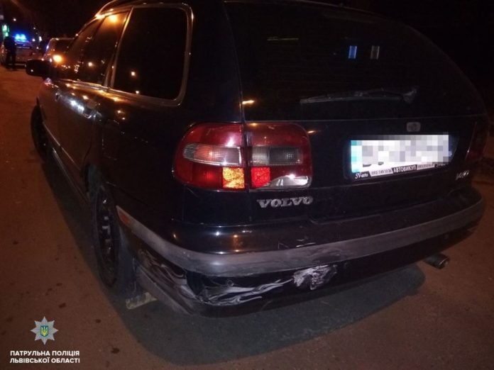 У Львові чоловік, який мав засвідчити, що водій п’яний, теж керував машиною напідпитку У Львові чоловік, який мав засвідчити, що водій п’яний, теж керував машиною напідпитку