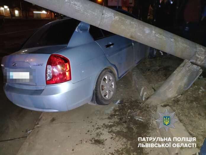За минулу ніч Львівські патрульні затримали 13 нетверезих водіїв За минулу ніч Львівські патрульні затримали 13 нетверезих водіїв