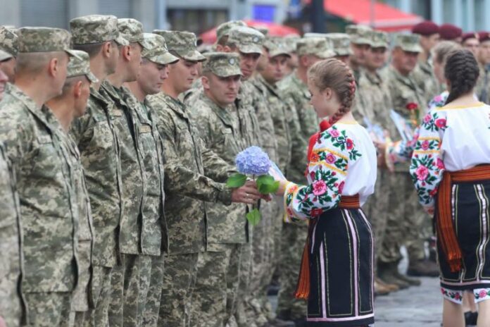 У Львові бійцям-добровольцям виплатять матеріальну допомогу У Львові бійцям-добровольцям виплатять матеріальну допомогу