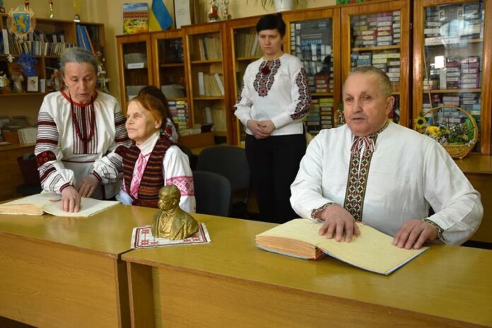 На Львівщині стартував марафон читання «Кобзаря» шрифтом Брайля На Львівщині стартував марафон читання «Кобзаря» шрифтом Брайля