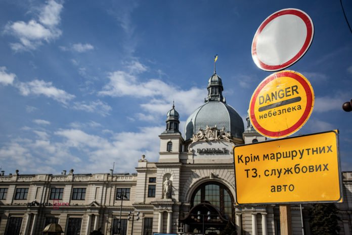 Поліція встановила особу, що вчора повідомляла про замінування львівського залізничного вокзалу Поліція встановила особу, що вчора повідомляла про замінування львівського залізничного вокзалу