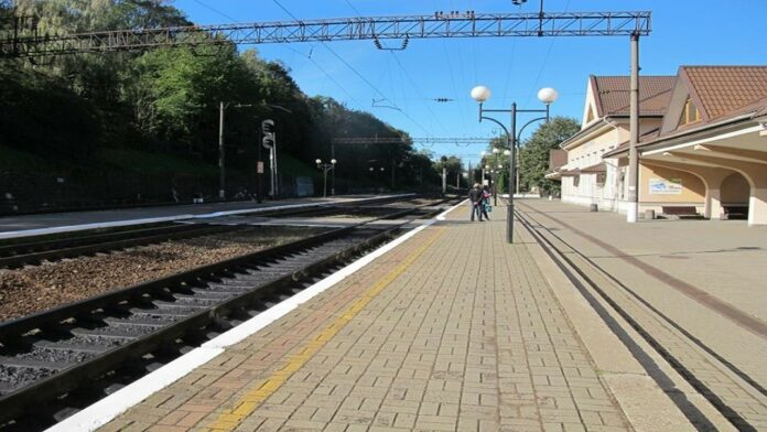 З 31 березня пасажирські поїзди додатково зупинятимуться на Підзамче З 31 березня пасажирські поїзди додатково зупинятимуться на Підзамче