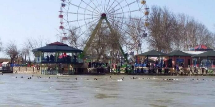 Аварія порома в Іраку: загинули більше 70 людей Аварія порома в Іраку: загинули більше 70 людей
