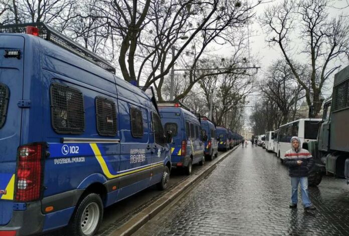 У мерії Львова заявляють, що не давали дозволу на перекриття руху у центрі міста У мерії Львова заявляють, що не давали дозволу на перекриття руху у центрі міста