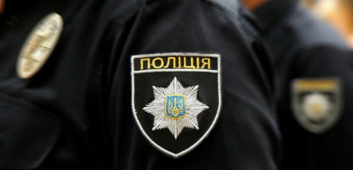 У Львові чоловік, який через вікно вдерся до сусідки, ледь не загинув (відео 18+) У Львові чоловік, який через вікно вдерся до сусідки, ледь не загинув (відео 18+)