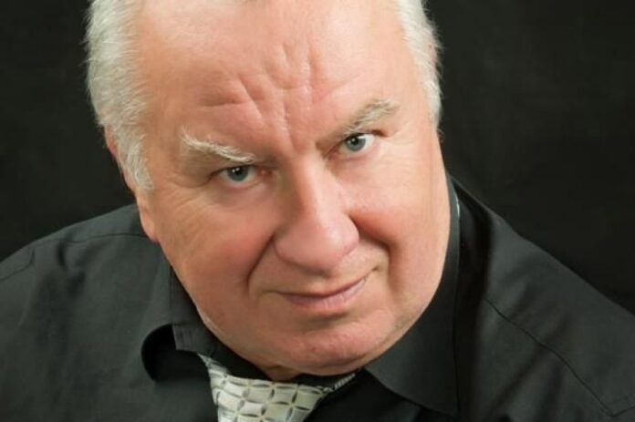 Завтра у Львові поховають народного артиста України Петра Бенюка Завтра у Львові поховають народного артиста України Петра Бенюка