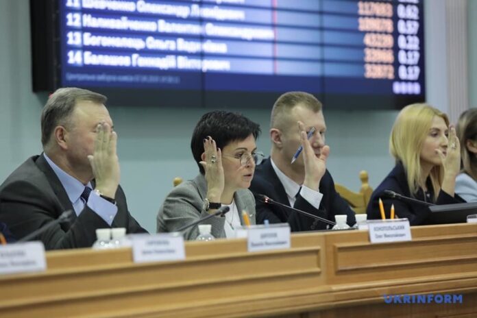 ЦВК офіційно оголосила результати першого туру президентських виборів ЦВК офіційно оголосила результати першого туру президентських виборів