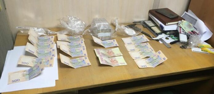 4,7 мільйона хабара: екологам давно було відомо про протиправну діяльність на ЛКП «Збиранка» (відео) 4,7 мільйона хабара: екологам давно було відомо про протиправну діяльність на ЛКП «Збиранка» (відео)