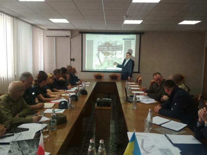 На Львівщині у пункті пропуску «Краківець – Корчова» створять нову інфраструктуру На Львівщині у пункті пропуску «Краківець – Корчова» створять нову інфраструктуру
