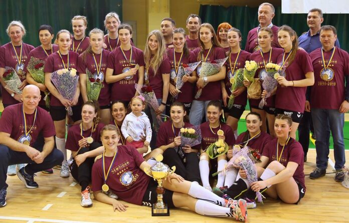 “Галичанка” – п’ятиразовий чемпіон України з гандболу “Галичанка” – п’ятиразовий чемпіон України з гандболу
