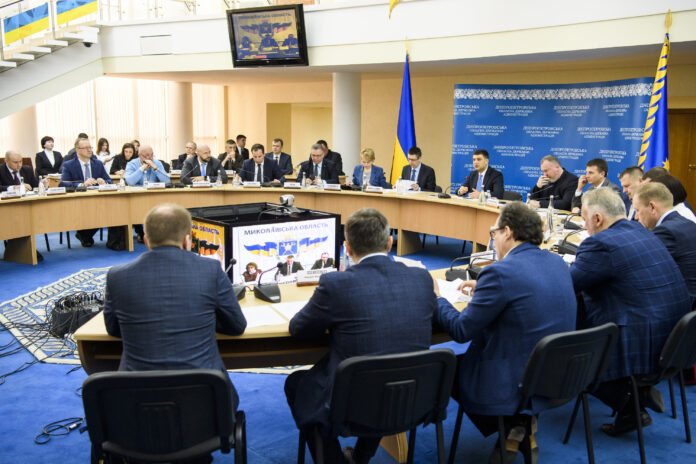 Гройсман вимагає проаналізувати ефективність забудови українських міст та районних центрів Гройсман вимагає проаналізувати ефективність забудови українських міст та районних центрів