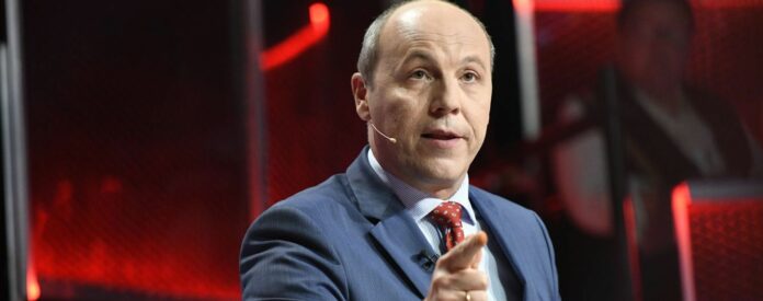 Парубій повідомив, коли підпише мовний закон Парубій повідомив, коли підпише мовний закон