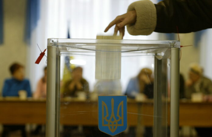 Залишилося кілька годин, щоби змінити місце голосування Залишилося кілька годин, щоби змінити місце голосування