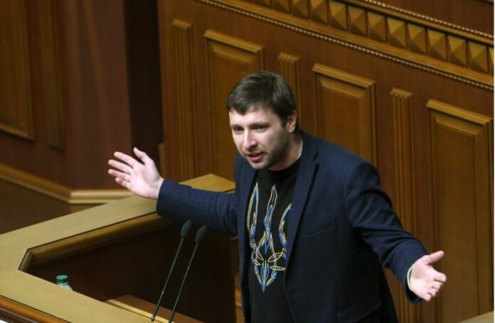 Моя персона там була б значно ефективніша, — Парасюк про можливість обійняти пост голови Львівської ОДА Моя персона там була б значно ефективніша, — Парасюк про можливість обійняти пост голови Львівської ОДА