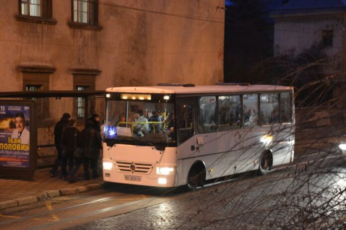 Стало відомо, коли у Львові подорожчають нічні маршрутки Стало відомо, коли у Львові подорожчають нічні маршрутки