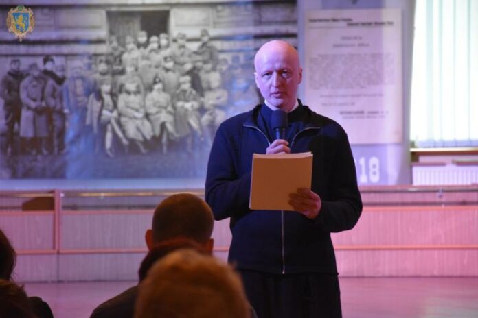 У Музеї визвольної боротьби у Львові вшанували загиблих учасників АТО У Музеї визвольної боротьби у Львові вшанували загиблих учасників АТО