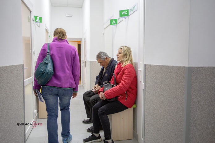 Стало відомо, скільки львів’ян уже підписали декларації з сімейними лікарями (фото) Стало відомо, скільки львів’ян уже підписали декларації з сімейними лікарями (фото)