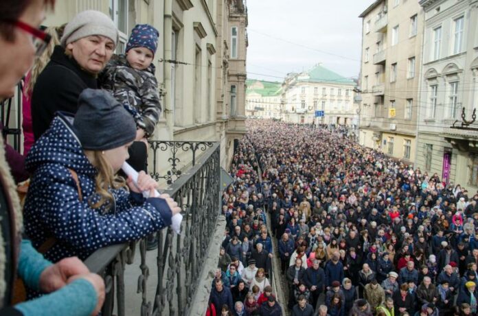 У середу центром Львова пройде римо-католицька Хресна Хода У середу центром Львова пройде римо-католицька Хресна Хода