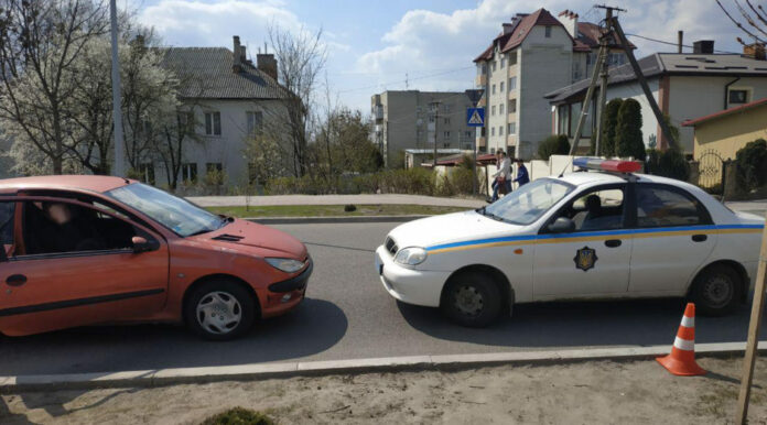 У Пустомитах 15-річний хлопець вчинив стрілянину У Пустомитах 15-річний хлопець вчинив стрілянину