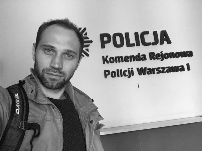 Польський політик підтримав актора, якого вдарили в автобусі в Варшаві, бо розмовляв українською Польський політик підтримав актора, якого вдарили в автобусі в Варшаві, бо розмовляв українською