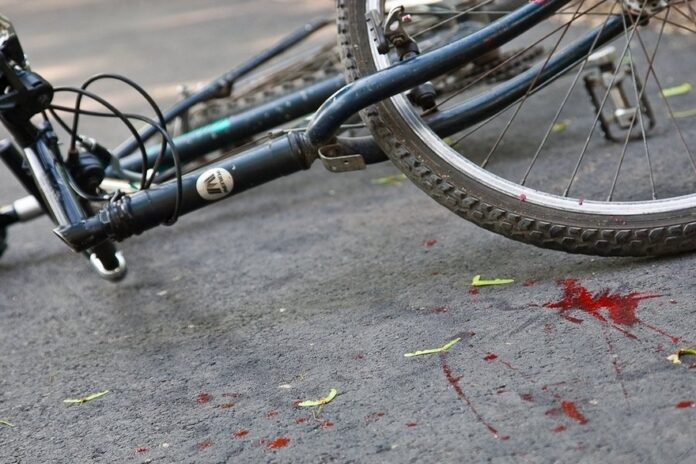 На Львівщині внаслідок наїзду мотоцикла травмувався велосипедист На Львівщині внаслідок наїзду мотоцикла травмувався велосипедист
