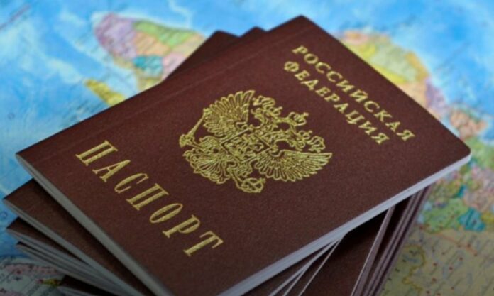 ЄС не планує санкцій проти Росії через паспортизацію Донбасу ЄС не планує санкцій проти Росії через паспортизацію Донбасу
