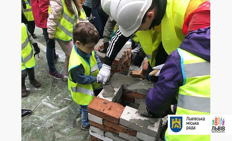 В парку ім. І. Франка розпочався фестиваль «Місто професій» (фото) - 2