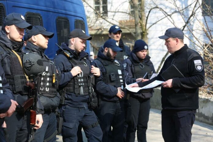 На Львівщині 8 та 9 травня будуть забезпечувати порядок майже 700 правоохоронців На Львівщині 8 та 9 травня будуть забезпечувати порядок майже 700 правоохоронців