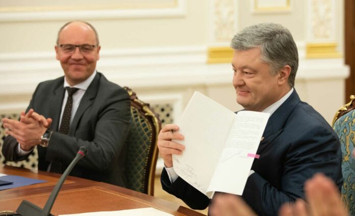 Мовний закон офіційно опублікували у «Голосі України» Мовний закон офіційно опублікували у «Голосі України»