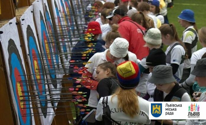 Сьогодні у Львові стартували всеукраїнські змагання зі стрільби з лука Сьогодні у Львові стартували всеукраїнські змагання зі стрільби з лука