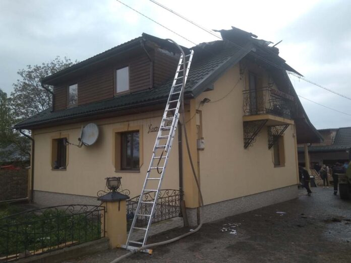 На Самбірщині горів житловий будинок На Самбірщині горів житловий будинок