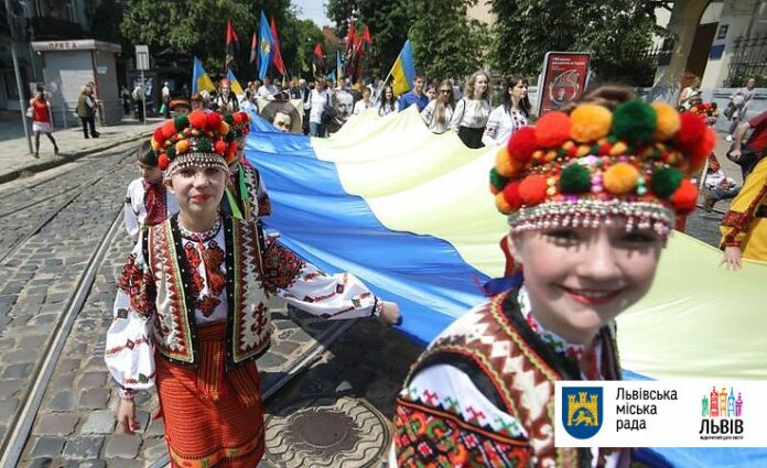 На Львівщині масштабно відзначили Свято Героїв (фото, відео) На Львівщині масштабно відзначили Свято Героїв (фото, відео)