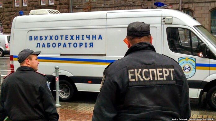 Готелі та торгові центри Львова знову “замінували” Готелі та торгові центри Львова знову “замінували”