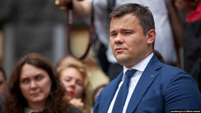 Голова Адміністрації президента припустив проведення референдуму про мирні угоди з Росією Голова Адміністрації президента припустив проведення референдуму про мирні угоди з Росією