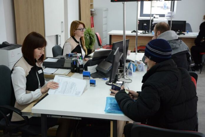 ЦНАП на площі Ринок перестав приймати відвідувачів через ремонт ЦНАП на площі Ринок перестав приймати відвідувачів через ремонт