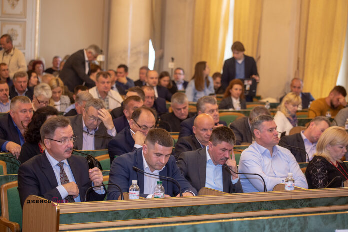 Львівська облрада поскаржиться на суддів, які скасували мораторій на російську музику Львівська облрада поскаржиться на суддів, які скасували мораторій на російську музику