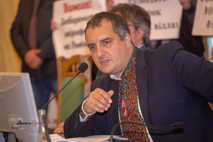 Скандал у Львівській облраді: Ганущин заявив, що Гірняк хоче змістити його з посади Скандал у Львівській облраді: Ганущин заявив, що Гірняк хоче змістити його з посади