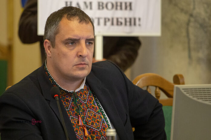 Кінець епохи більшості: чи хочуть у Львівській облраді змістити Ганущина Кінець епохи більшості: чи хочуть у Львівській облраді змістити Ганущина