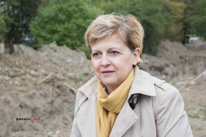 Диверсія? У Львові в бензобаках машин ремонтно-аварійних бригад виявили цукор Диверсія? У Львові в бензобаках машин ремонтно-аварійних бригад виявили цукор