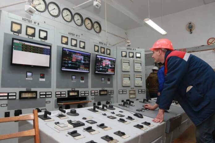 У Львові відновили подачу гарячої води до 893 будинків У Львові відновили подачу гарячої води до 893 будинків