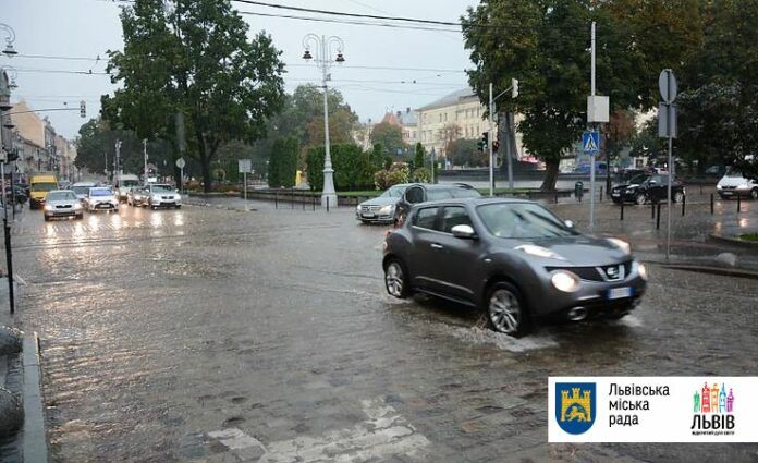 У Львівській міській раді запевняють, що рясні дощі не завдали суттєвої шкоди У Львівській міській раді запевняють, що рясні дощі не завдали суттєвої шкоди